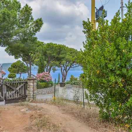 Madonna Delle Grazie Villa Capoliveri (Isola d'Elba)
